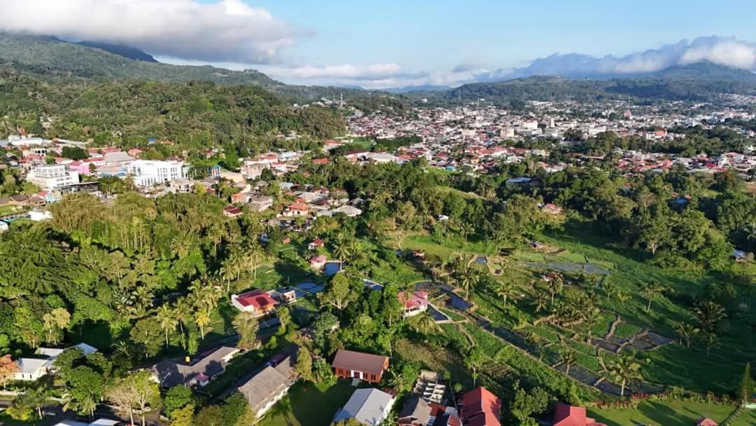 Talaga Tomohon Home Stay And Fishing Pond 外观 照片